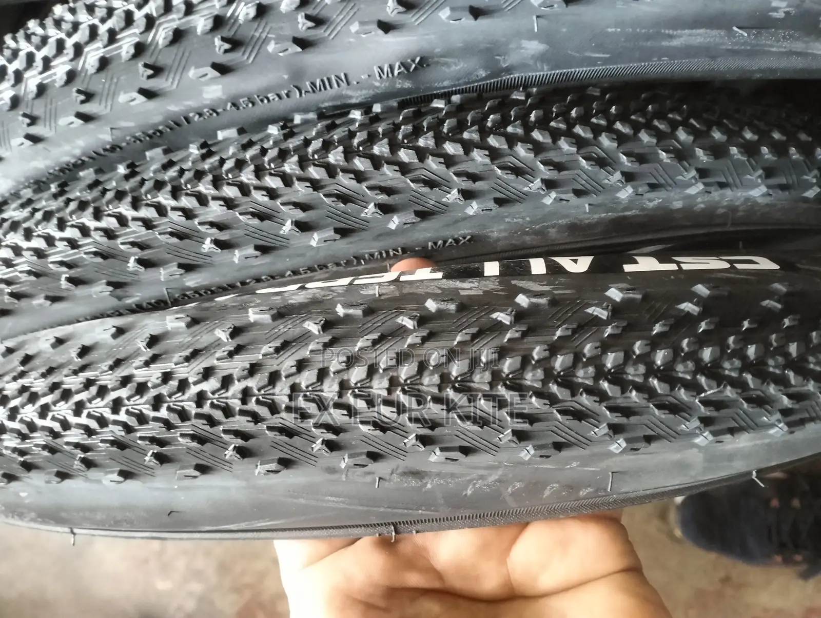 CST 29x1.95 CMT-15 Tire