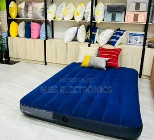 Intex Inflatable Mattress With Free Electric Pump 2.5*6