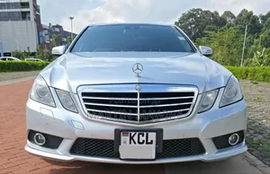 Mercedes-Benz E250 2011 Silver