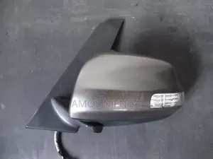 Toyota Ractis 2005-2010 Sidemirror