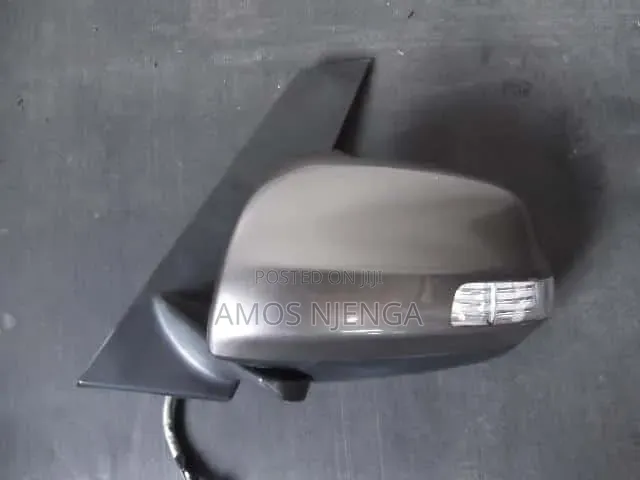 Toyota Ractis 2005-2010 Sidemirror