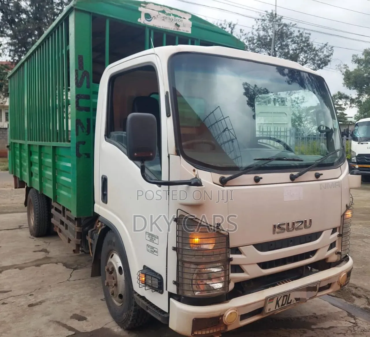 Isuzu NMR 2022