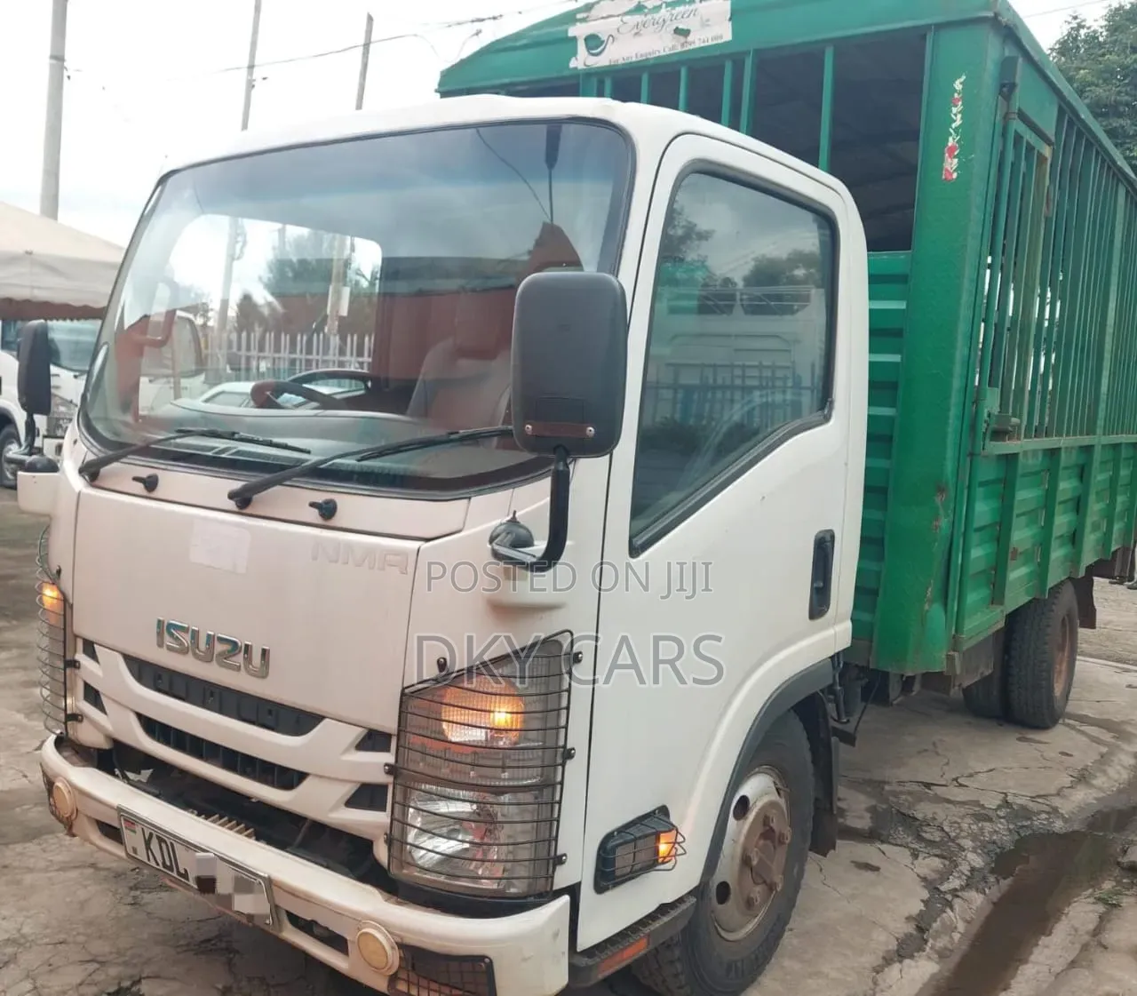 Isuzu NMR 2022