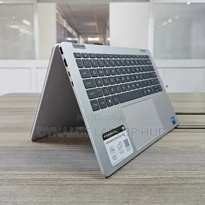 New Laptop HP OmniBook 5 Flip 16GB Intel Core 7 SSD 512GB
