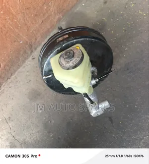 Brake Booster Landcruiser 79