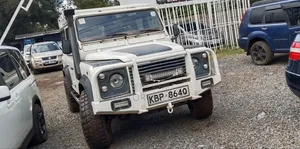 Land Rover Defender 2001 White