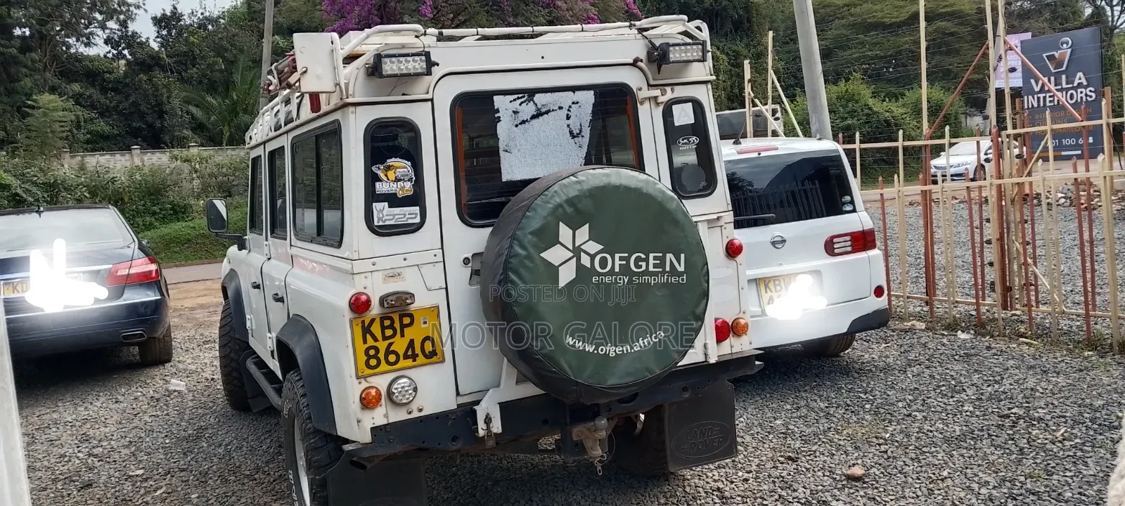Land Rover Defender 2001 White