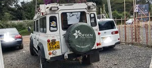 Land Rover Defender 2001 White