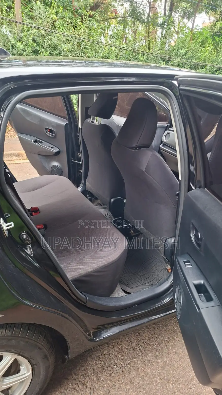 Toyota Vitz 2012 Black