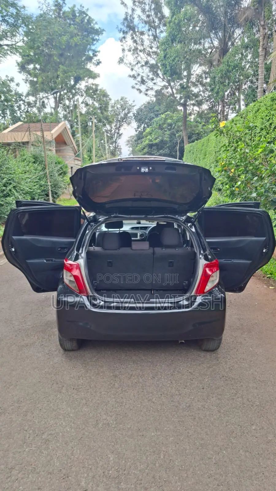 Toyota Vitz 2012 Black