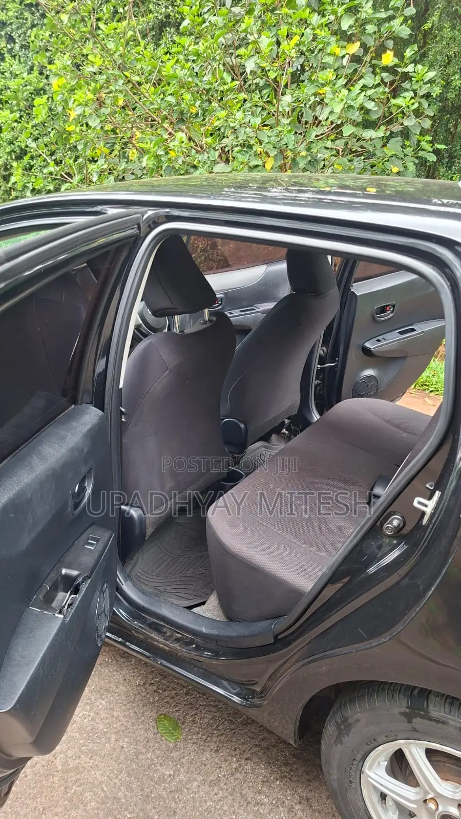 Toyota Vitz 2012 Black