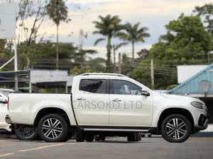 Mercedes-Benz X Class 2019 White