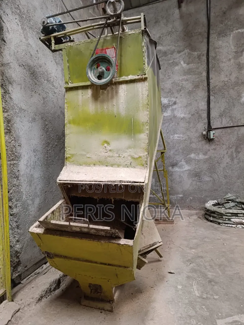 Horizontal Feed Mixer (1tonne)