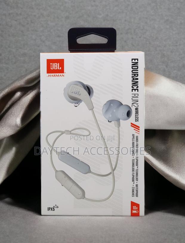 JBL Endurance Run 2 Wireless Bluetooth in-Ear Earphone With Mic White