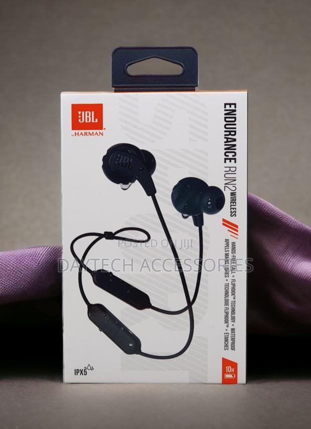 JBL Endurance Run 2 Wireless Bluetooth in-Ear Earphone With Mic White - thumbnail 2