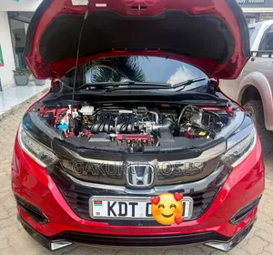 Honda Vezel 1.5 Hybrid 2WD 2018 Red