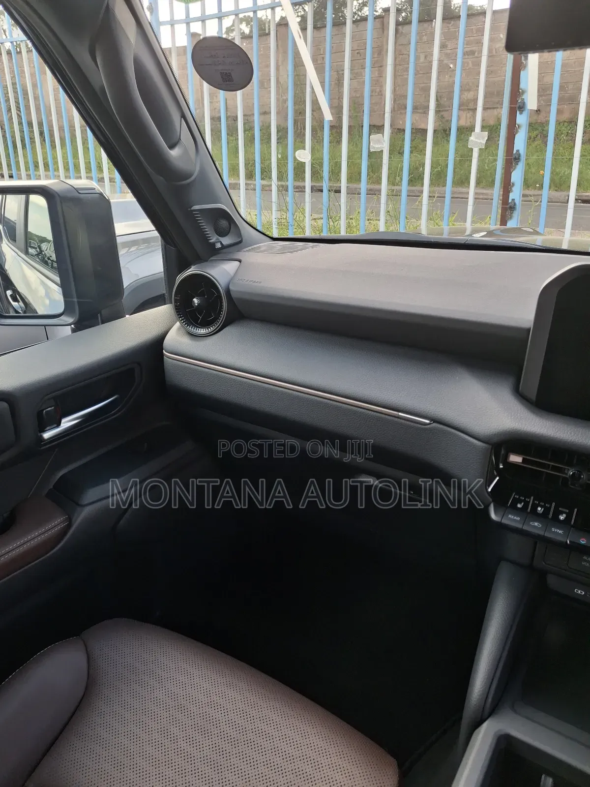 Toyota Land Cruiser LC250 2024 Black