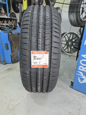 225/60r17 Bridgestone Tire