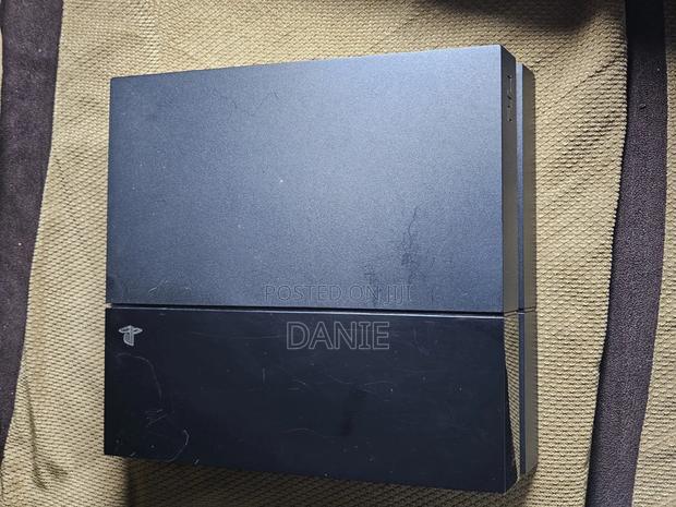 Ps4 Console No Pads - main view