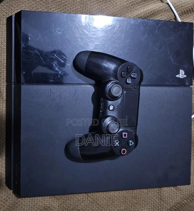 Ps4 Console No Pads - thumbnail 8