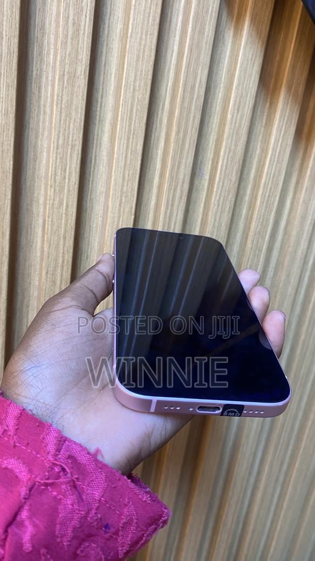 Apple iPhone 15 256 GB Pink - thumbnail 3