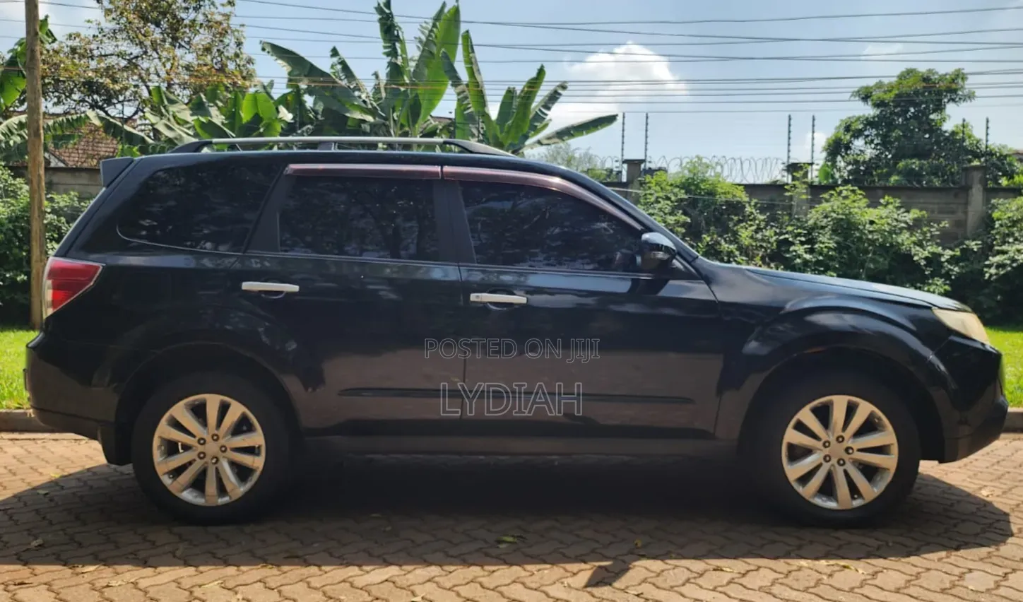 Subaru Forester 2011 Black