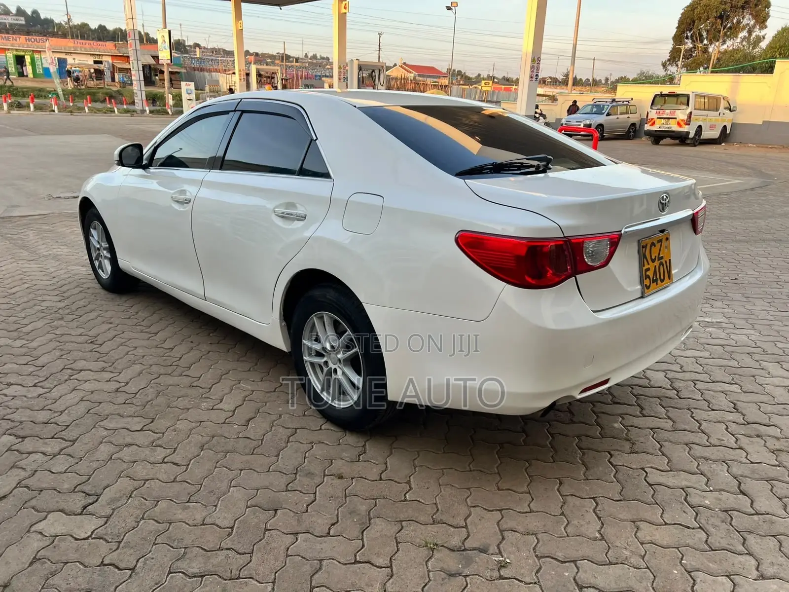 Toyota Mark X 2012 White