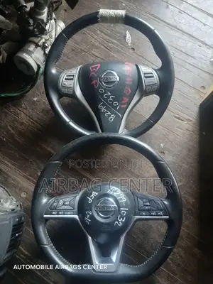 Nissan X-Trail Nt32 Steering Wheel With Airbags