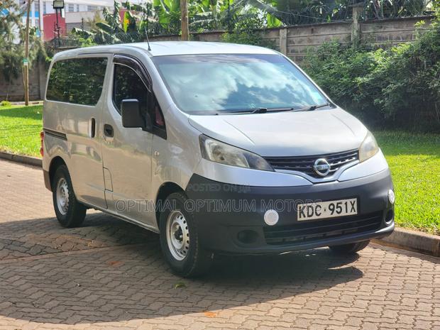 Nissan NV200 2015 Silver - thumbnail 3