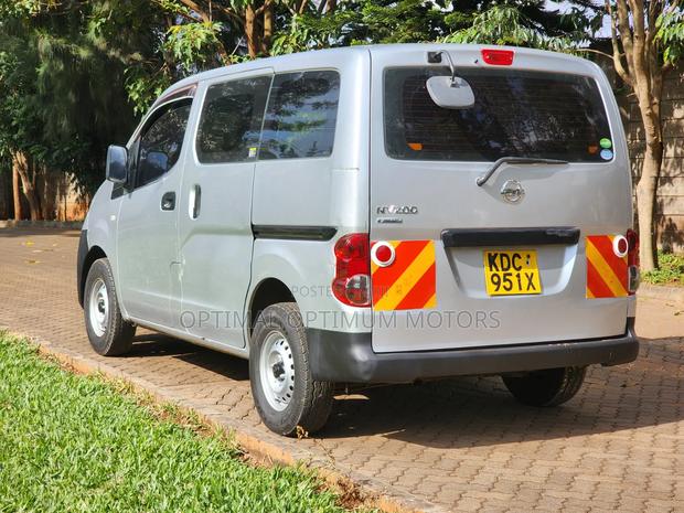 Nissan NV200 2015 Silver - thumbnail 9