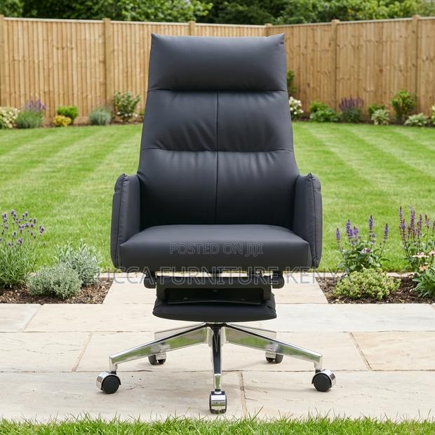 Executive Arm Leather Boss Chair.