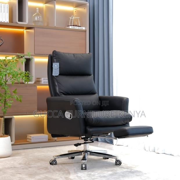 Executive Arm Leather Boss Chair. - thumbnail 4