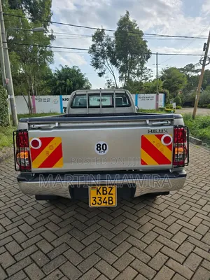 Toyota Hilux 2008 Silver