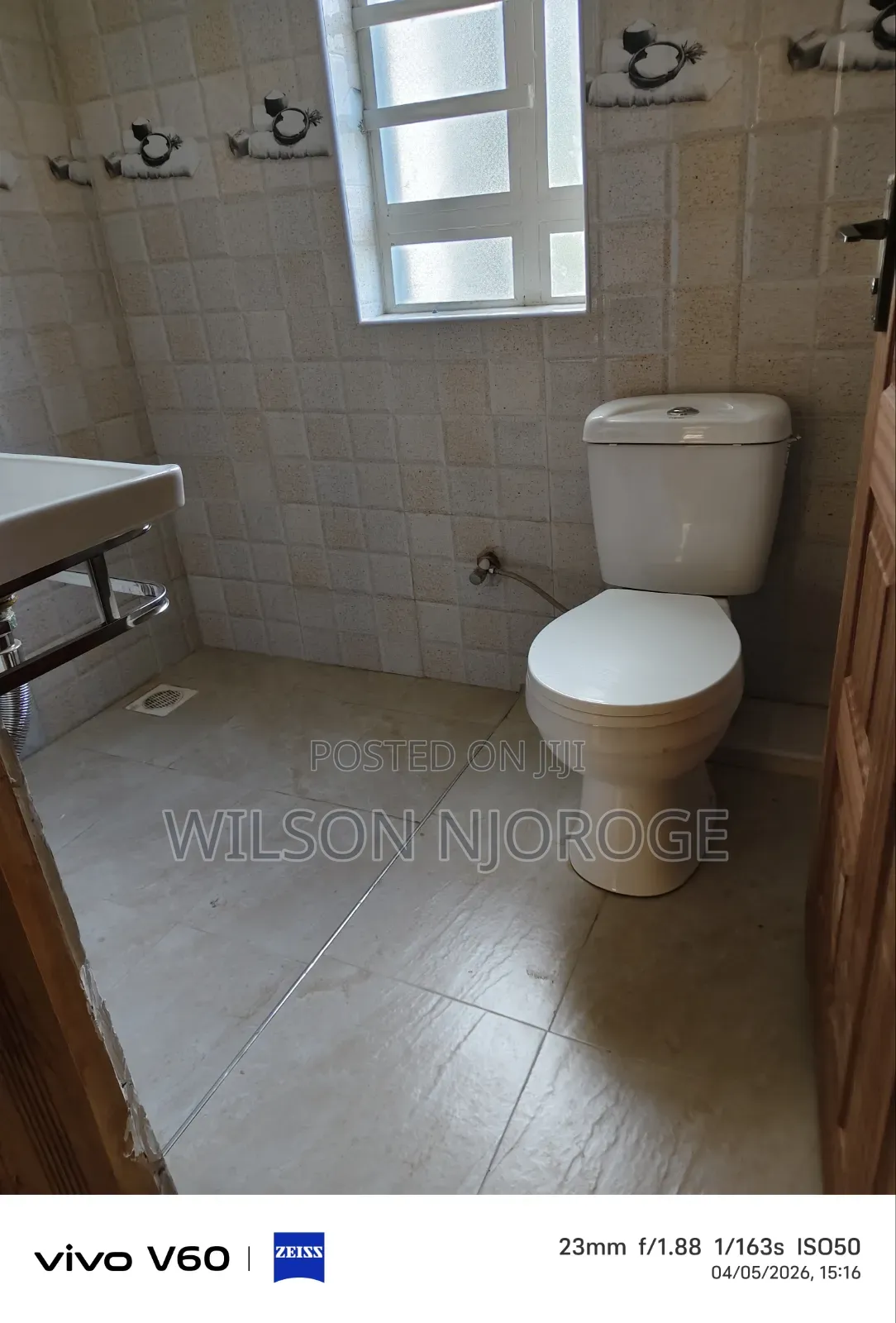5bdrm Maisonette in Roots Estate, Barnabas for sale