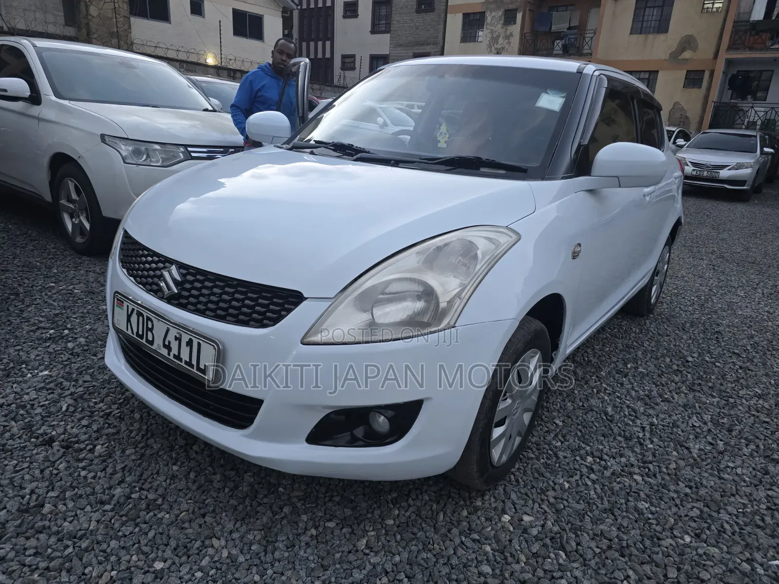 Suzuki Swift 2013 Pearl
