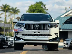 Toyota Land Cruiser Prado 2022 White