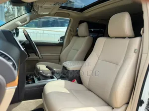 Toyota Land Cruiser Prado 2022 White