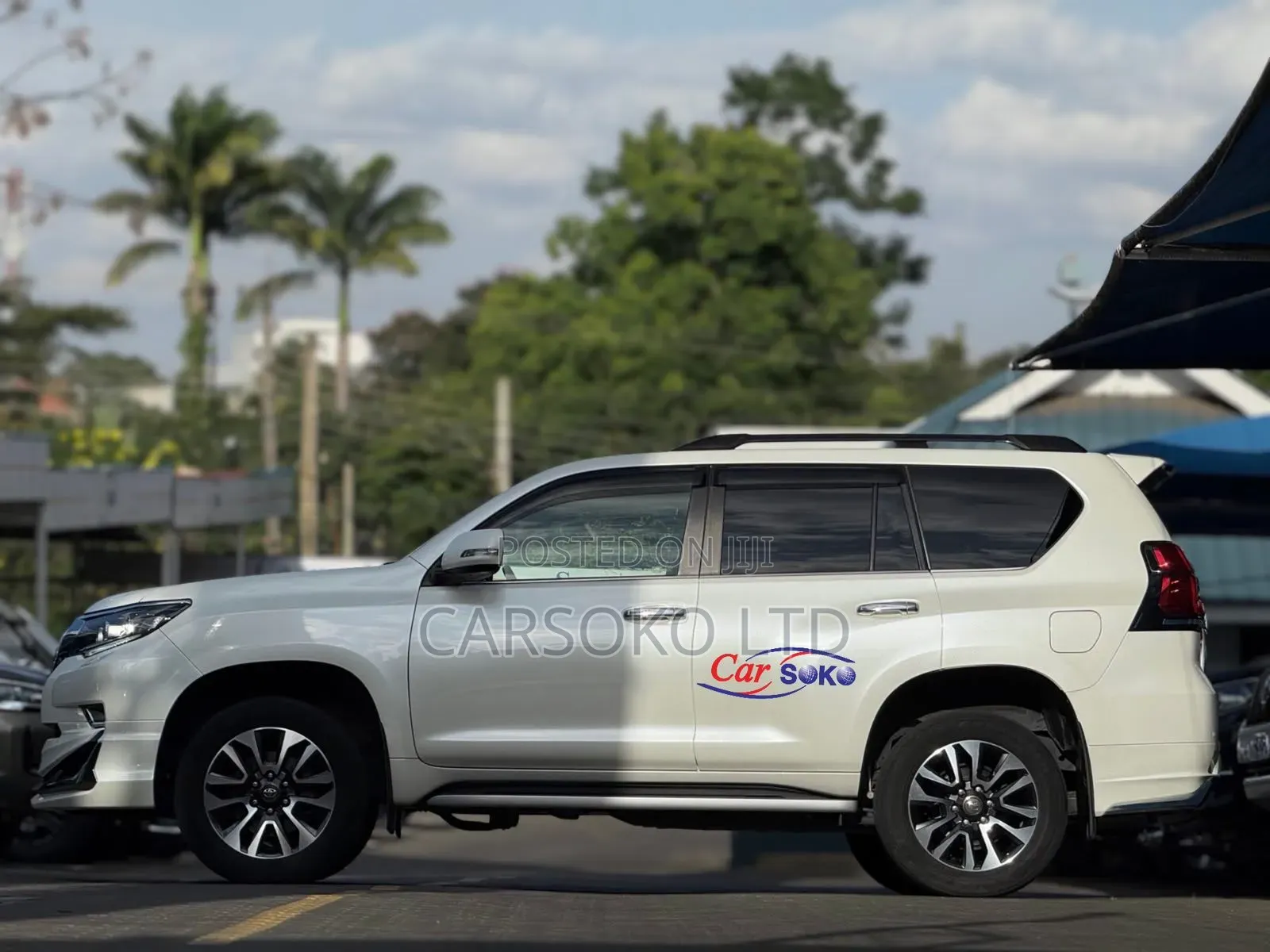 Toyota Land Cruiser Prado 2022 White
