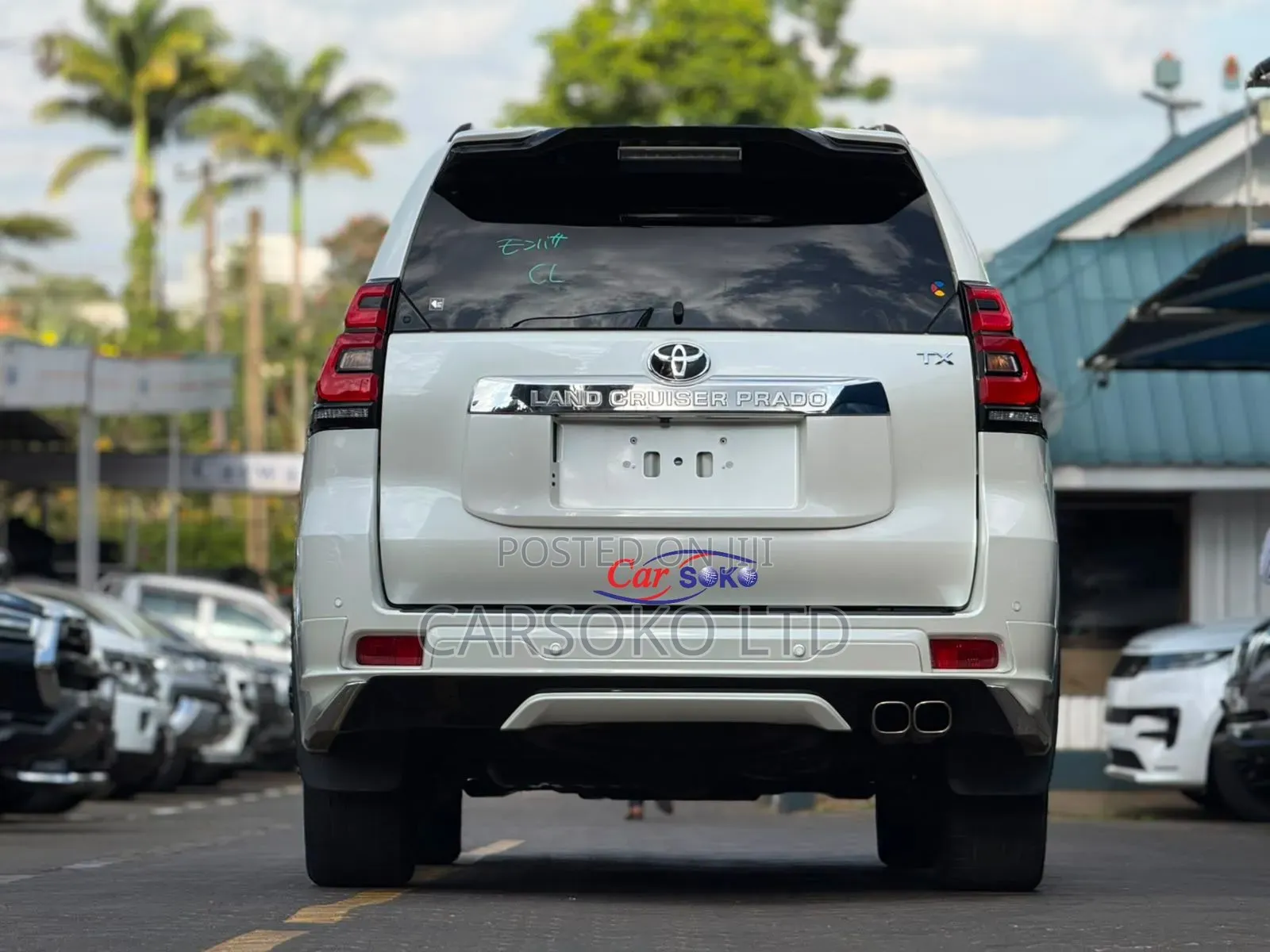 Toyota Land Cruiser Prado 2022 White