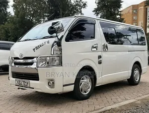 Toyota HiAce 2016 White