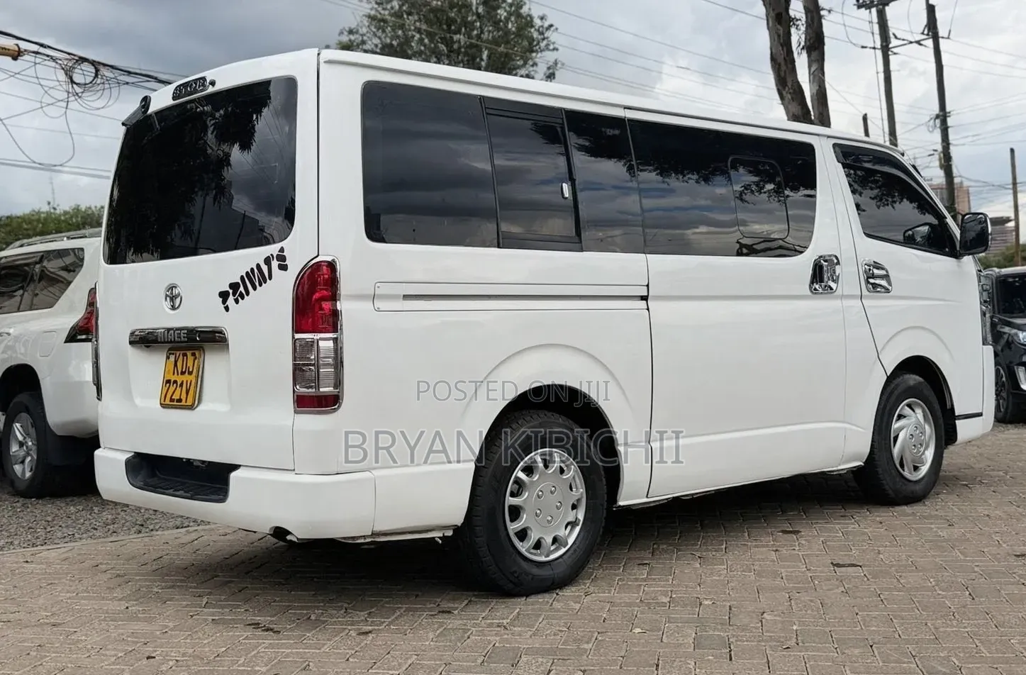 Toyota HiAce 2016 White