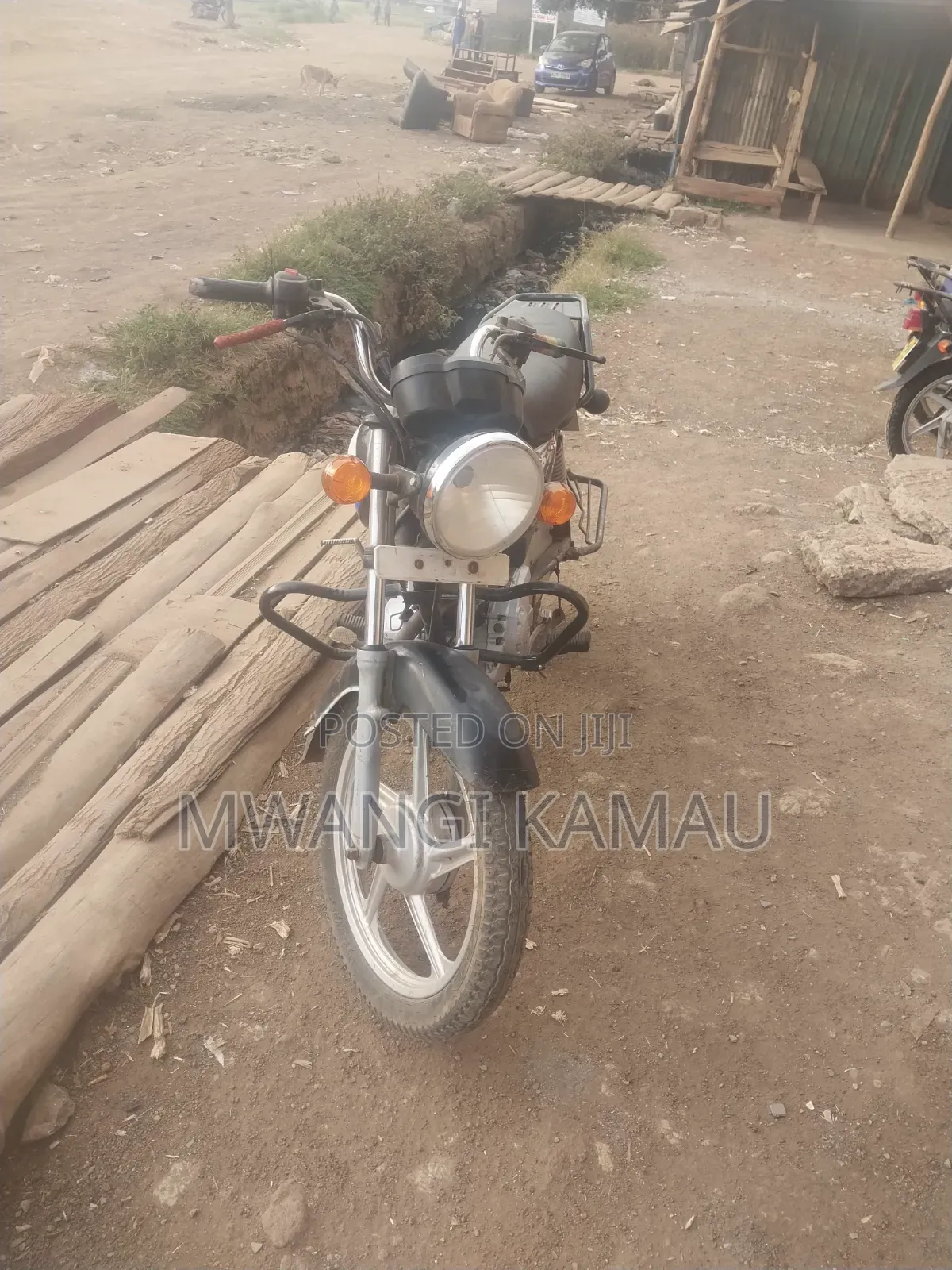 TVS HLX 125 2023 Blue