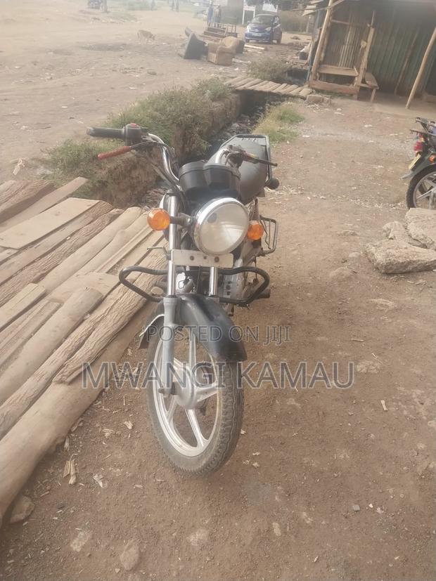 TVS HLX 125 2023 Blue