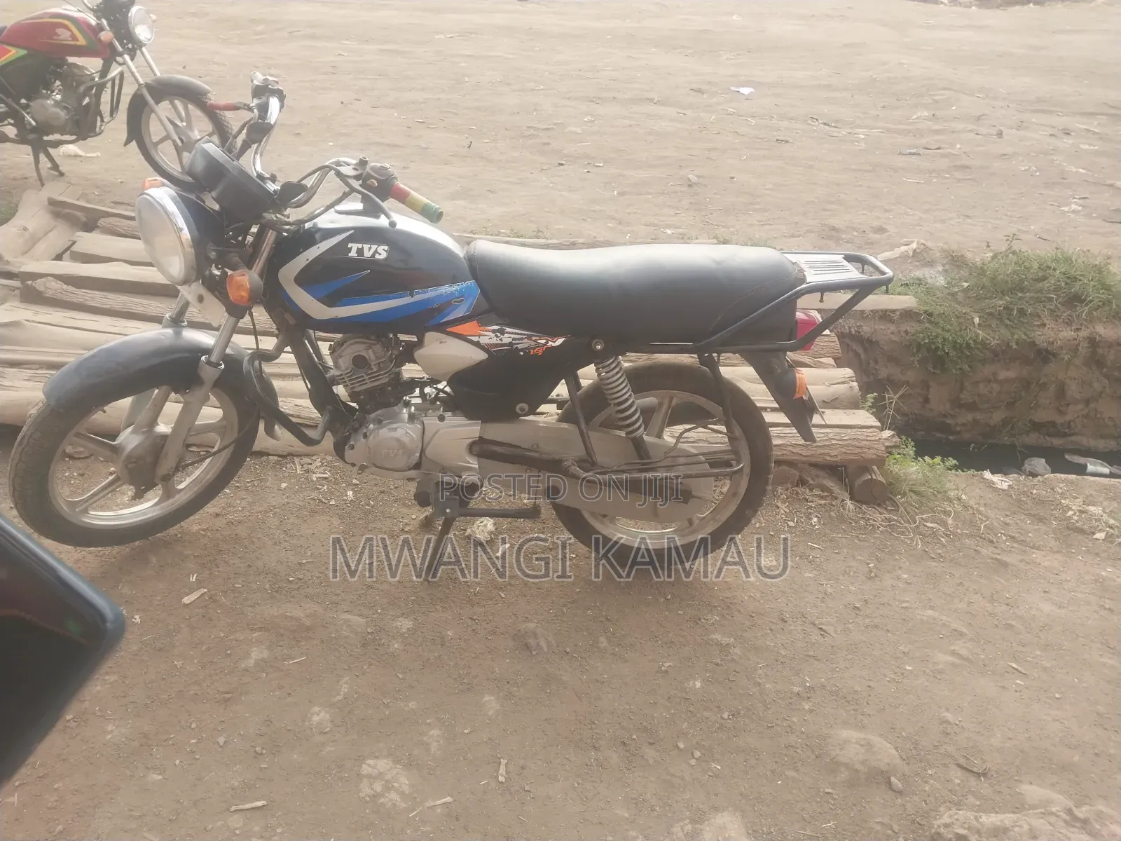 TVS HLX 125 2023 Blue