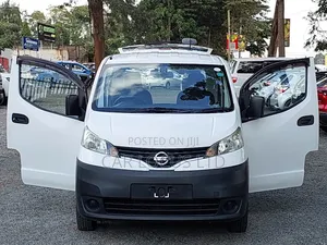 Nissan NV200 2019 White