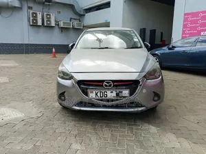 Mazda Demio 2015 Gold