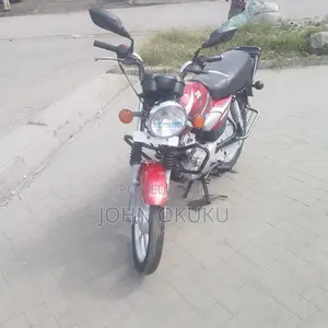 TVS HLX 125 2021 Red