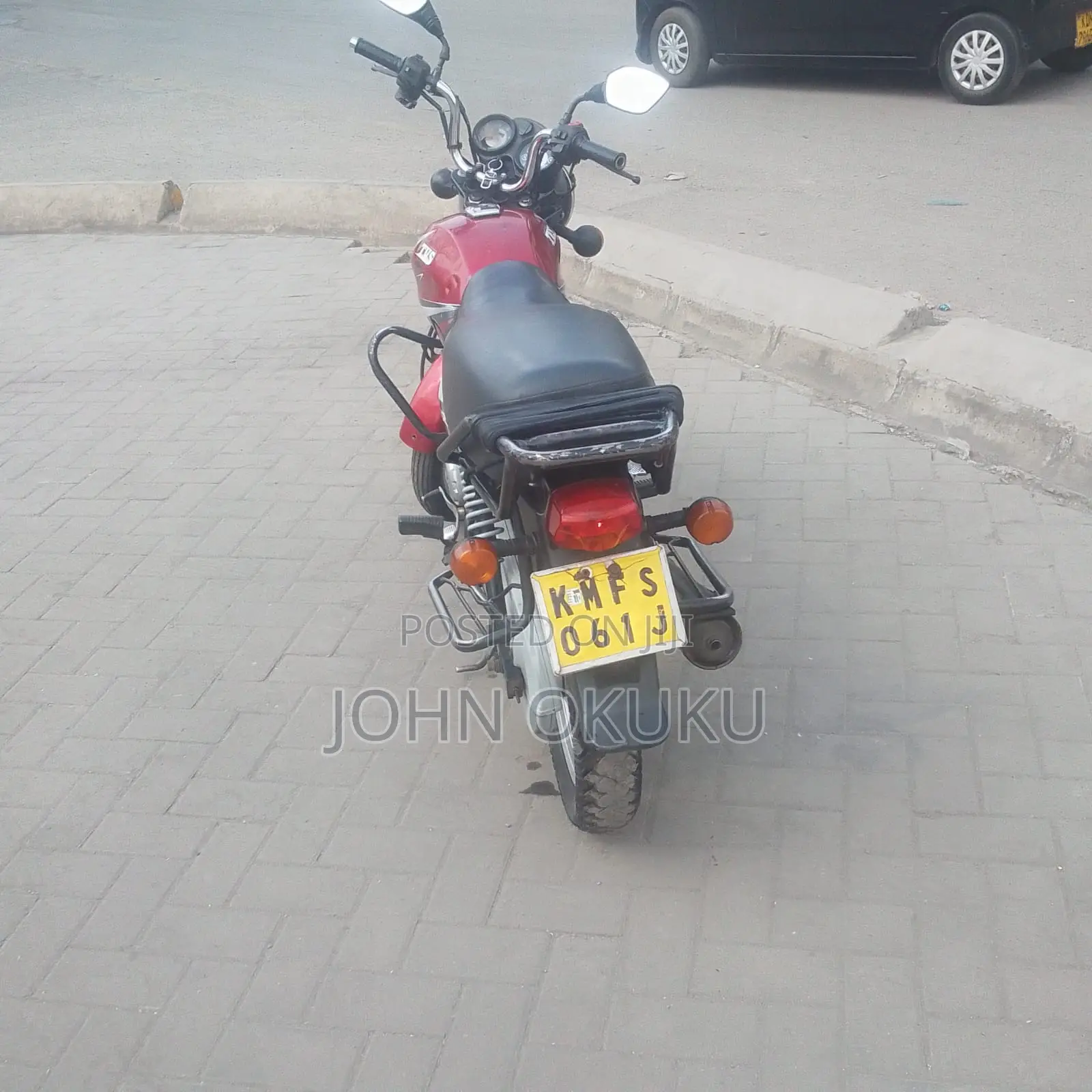 TVS HLX 125 2021 Red