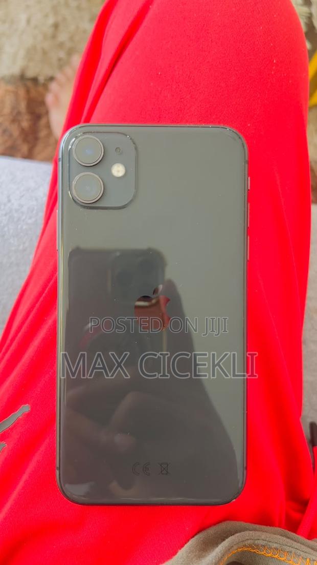 Apple iPhone 11 64 GB Black - thumbnail 2