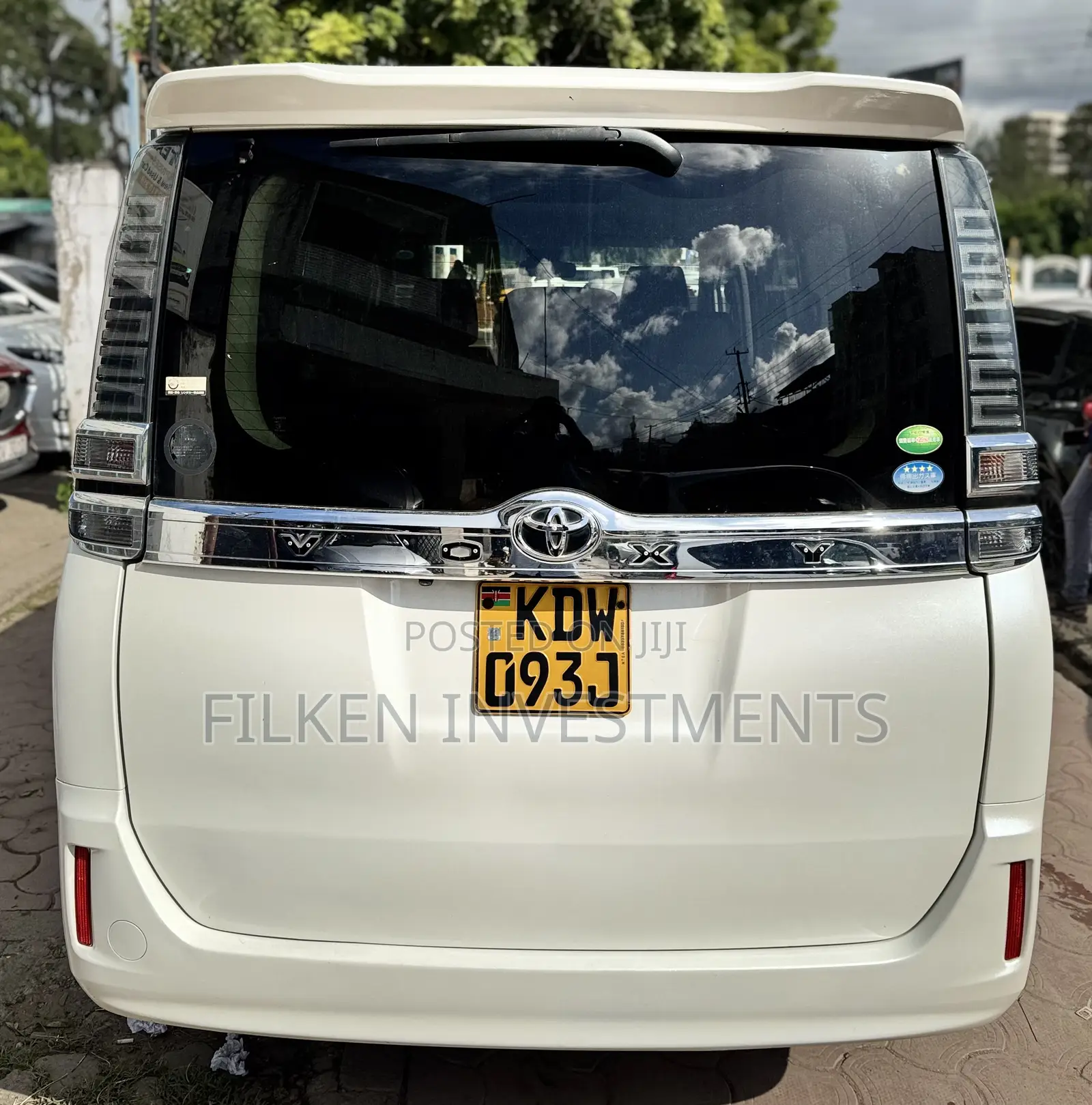 Toyota Voxy 2019 White